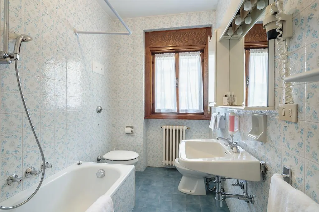 Hotel Al Larin Κορτίνα Ντ' Αμπέτσο